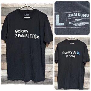 Samsung Galaxy Z Fold6 Z Flip6 Cell Phone T-Shirt Black Graphic Print Size L